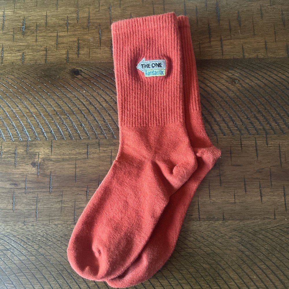 Red Casual Crew Socks with Ribbed Texture